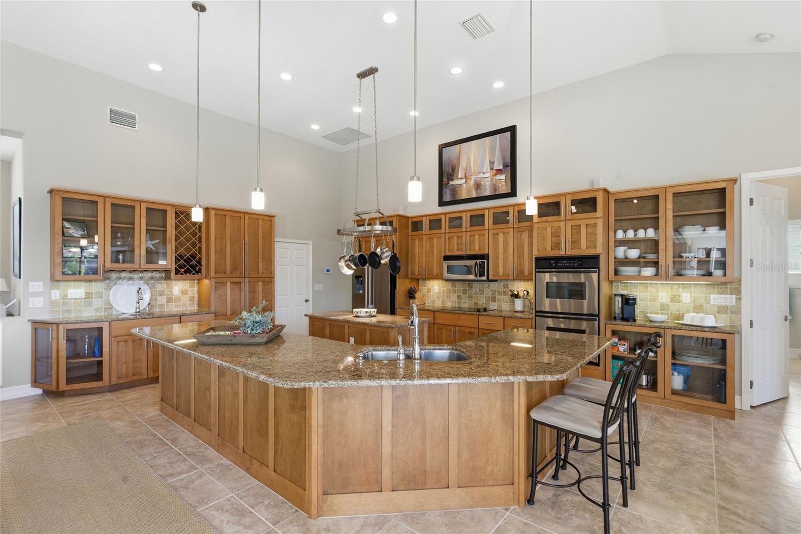 Image 2 of 47 For 521 Eleuthera Drive