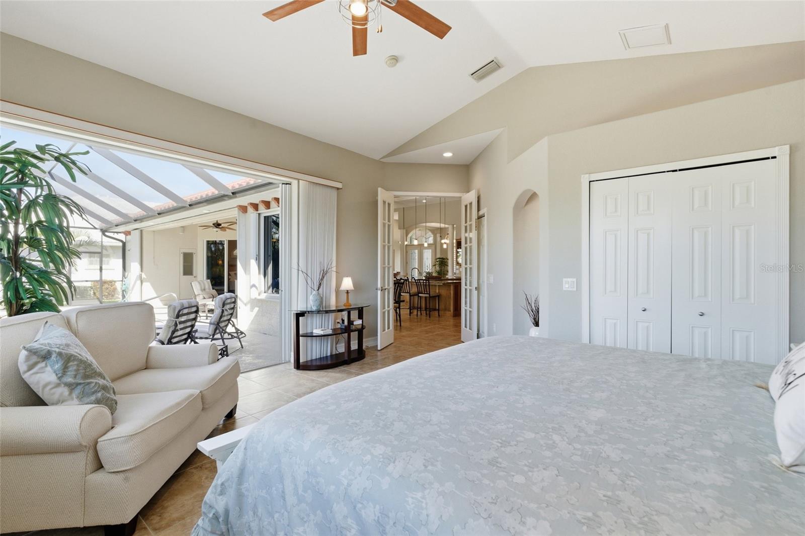 Image 25 of 47 For 521 Eleuthera Drive