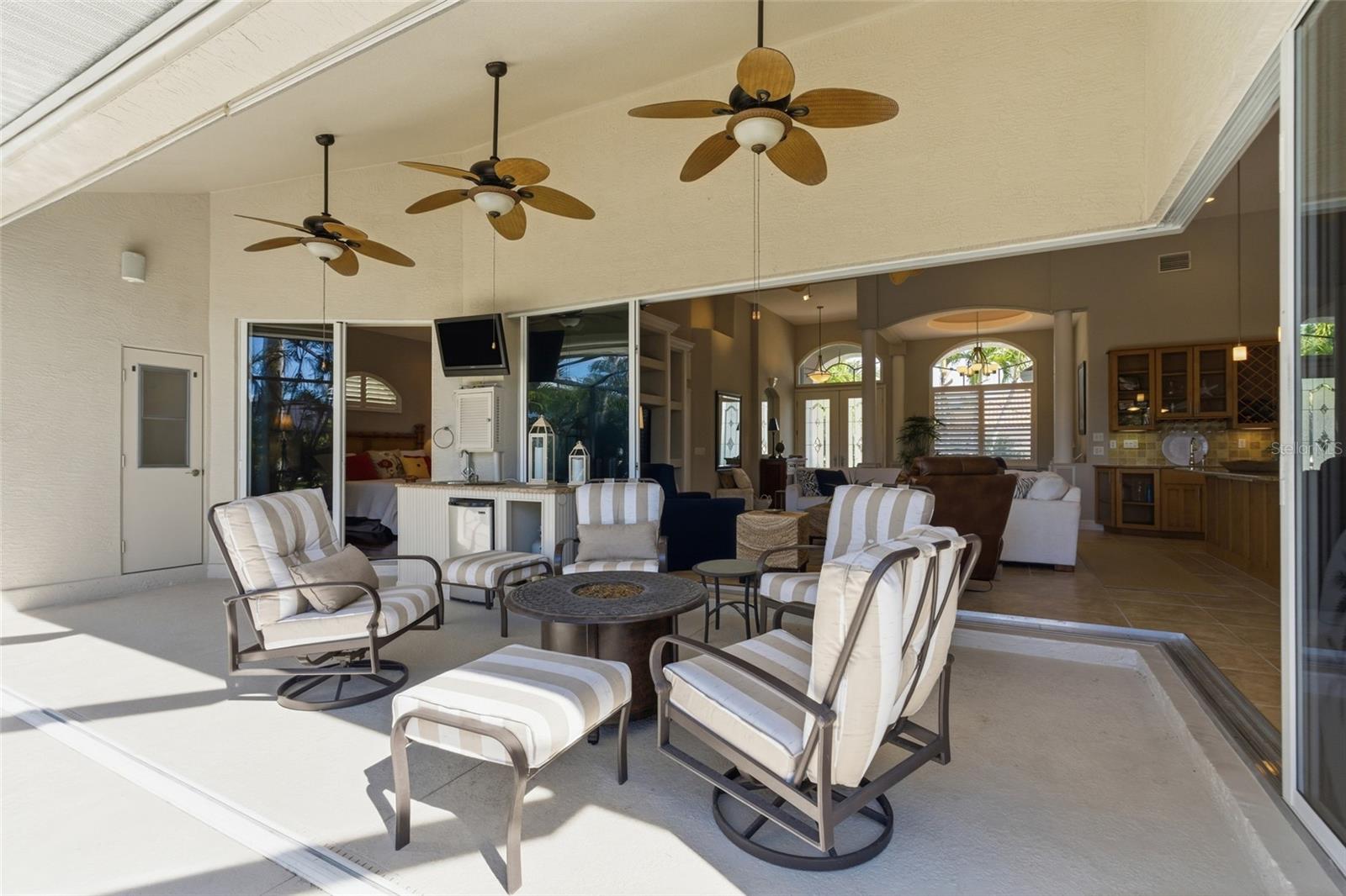 Image 31 of 47 For 521 Eleuthera Drive