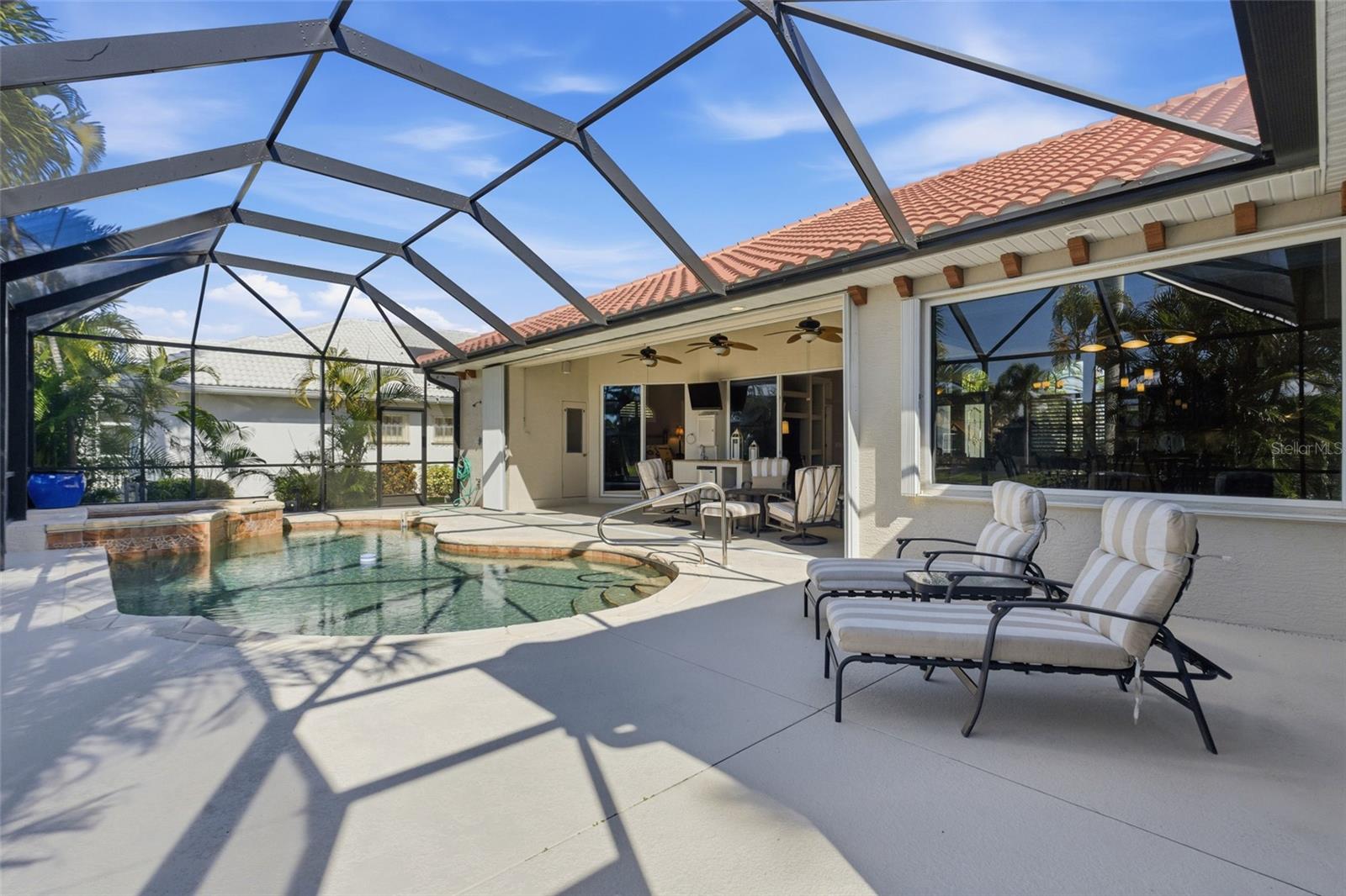 Image 35 of 47 For 521 Eleuthera Drive