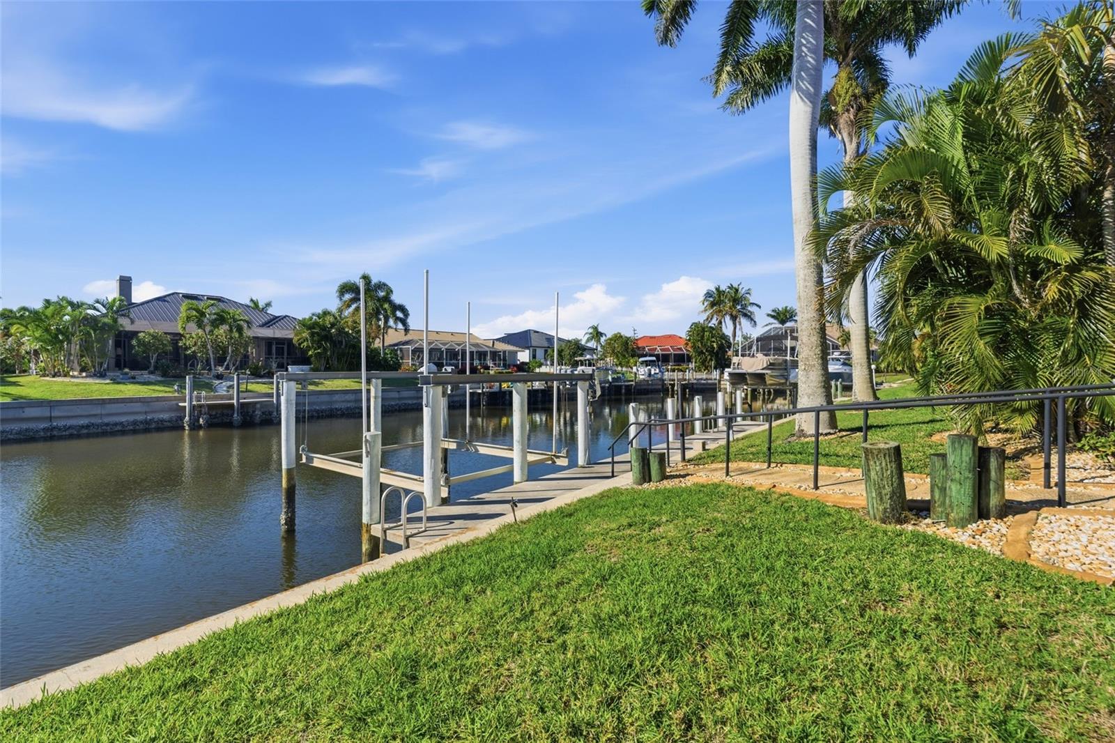 Image 39 of 47 For 521 Eleuthera Drive