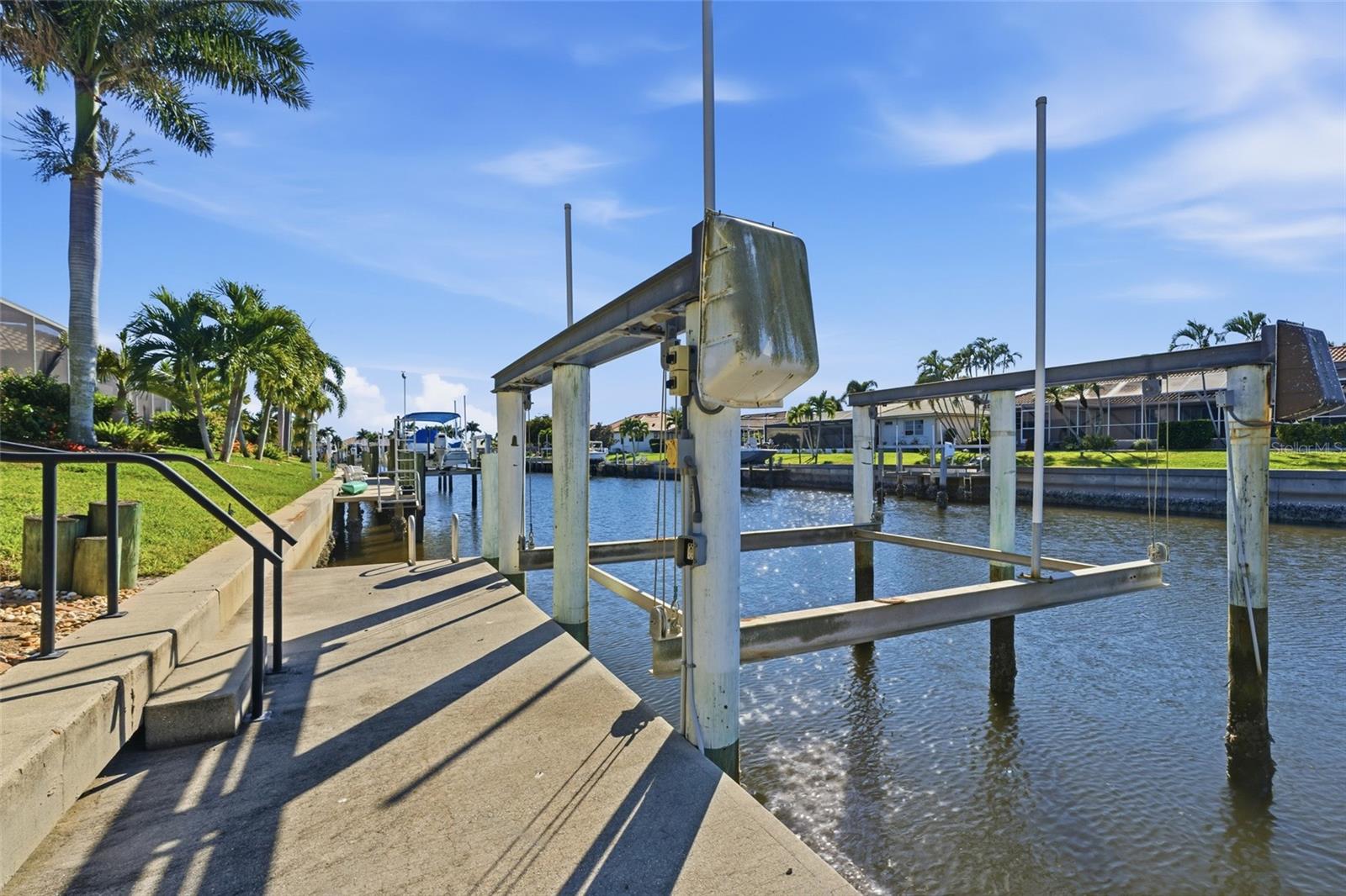 Image 4 of 47 For 521 Eleuthera Drive