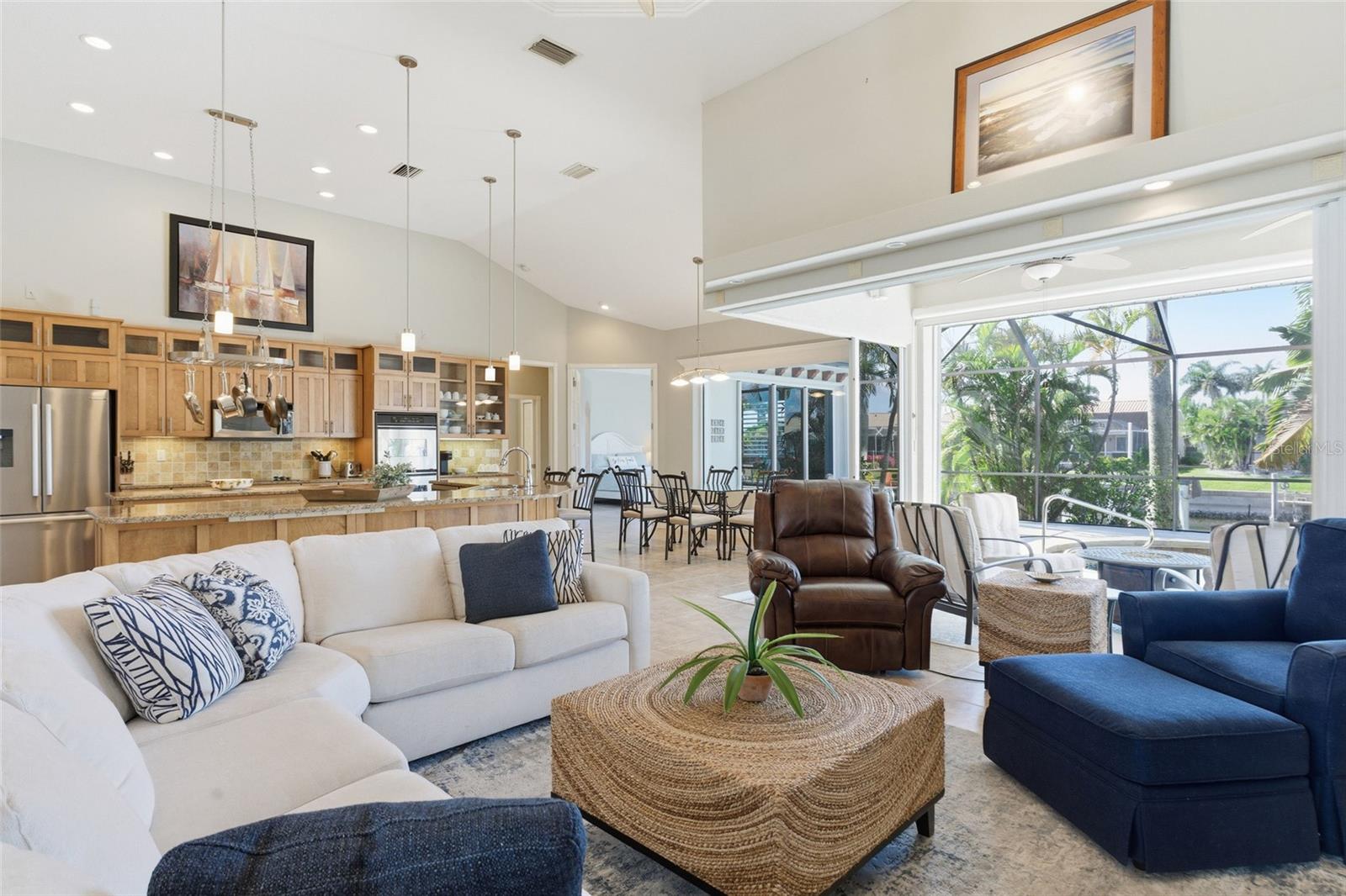 Image 6 of 47 For 521 Eleuthera Drive