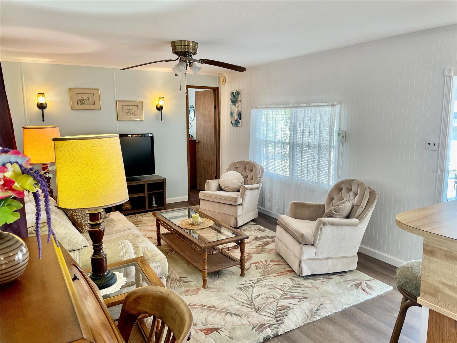 Image 10 of 48 For 6452 Fleetwood Court