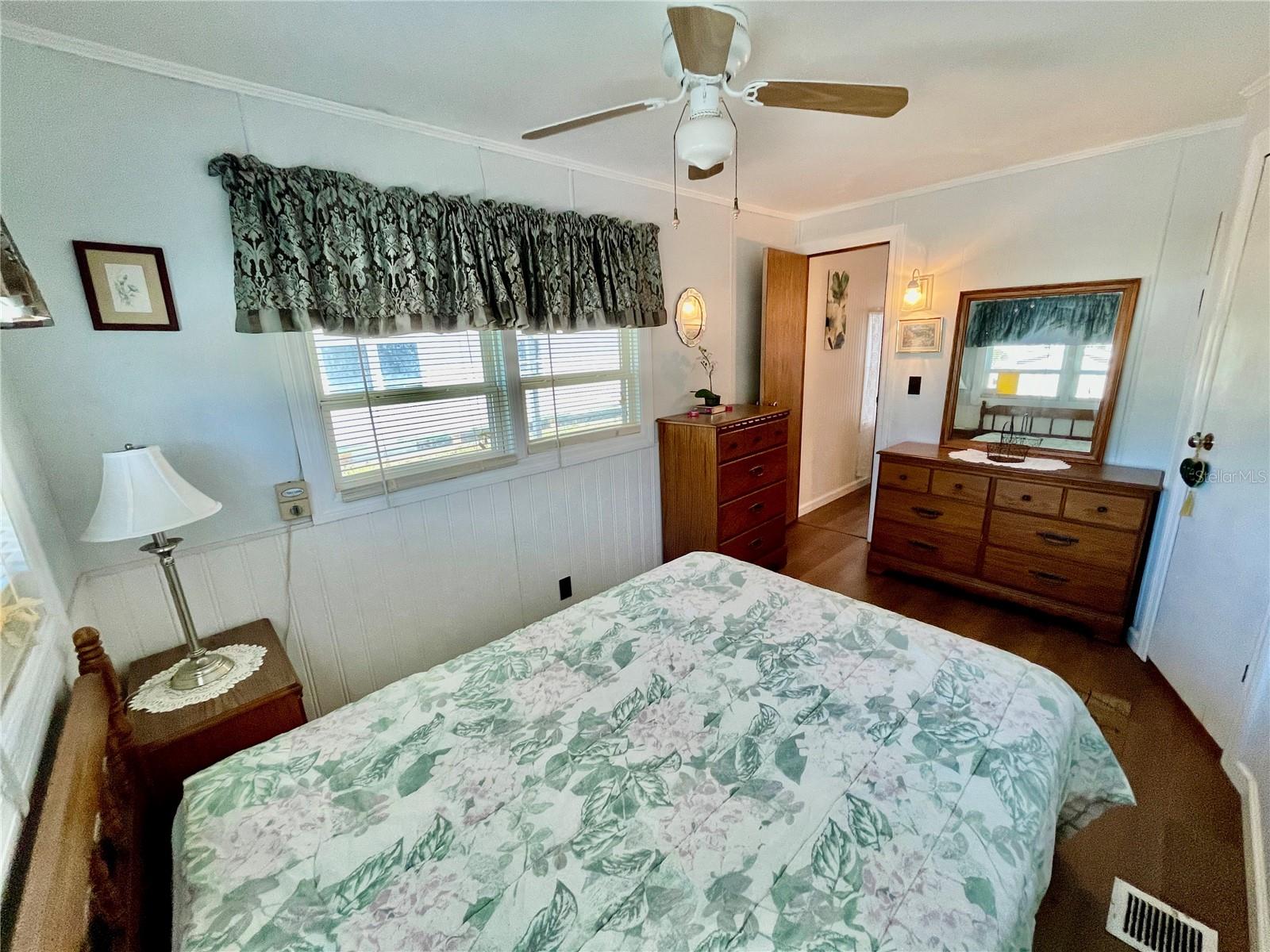 Image 19 of 48 For 6452 Fleetwood Court