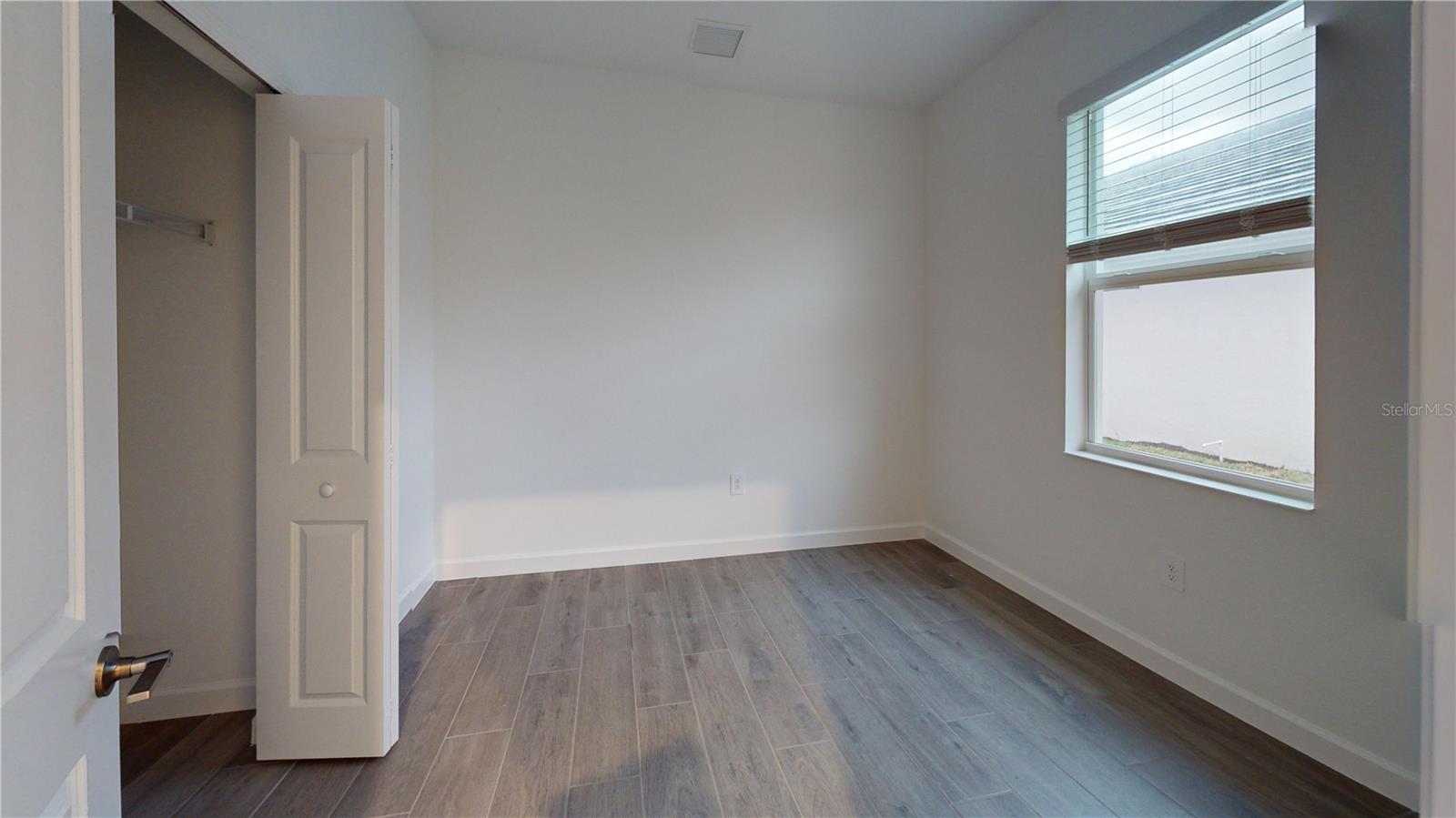 Image 15 of 43 For 7773 Lakes Edge Lane