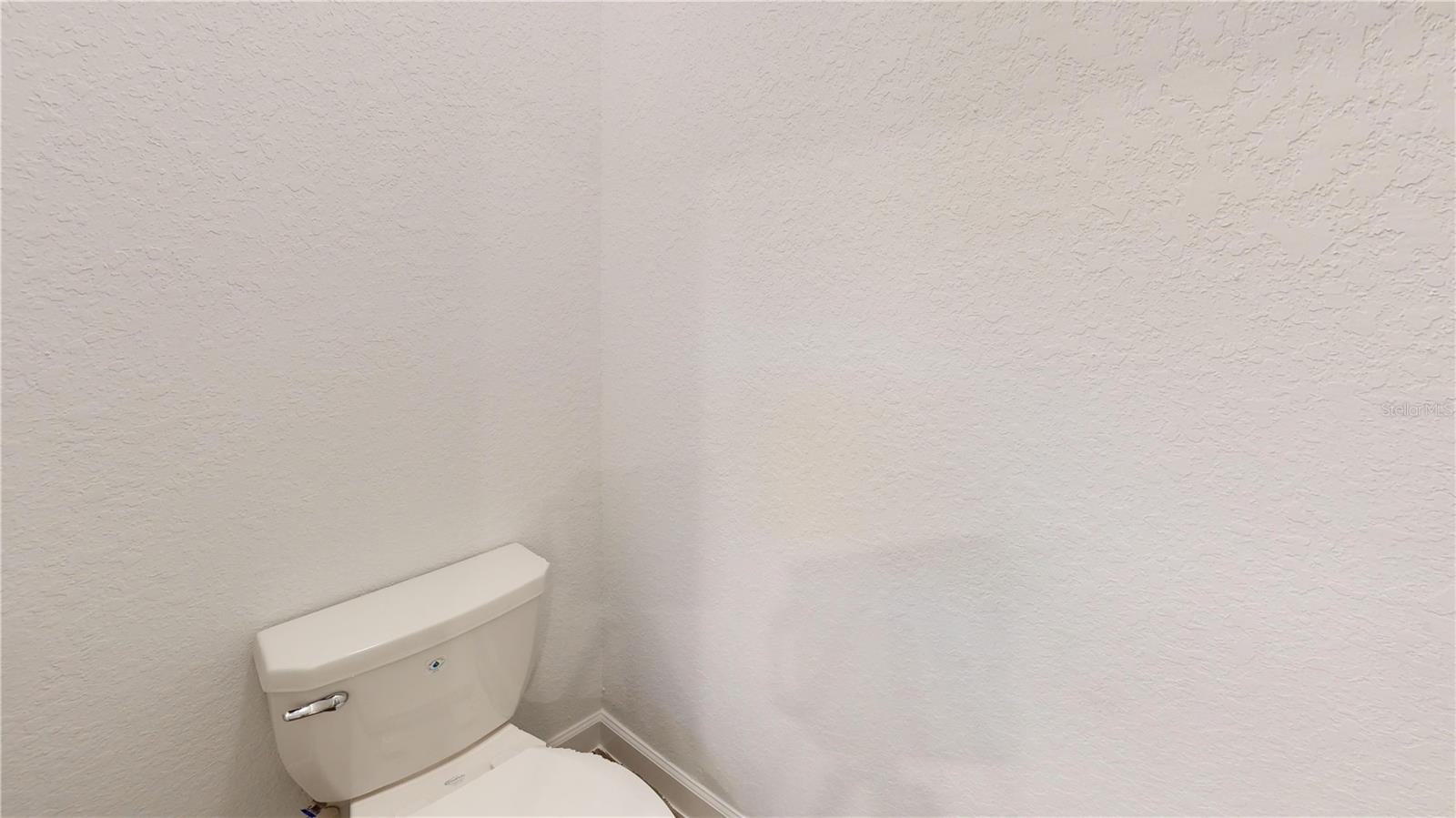 Image 4 of 43 For 7773 Lakes Edge Lane