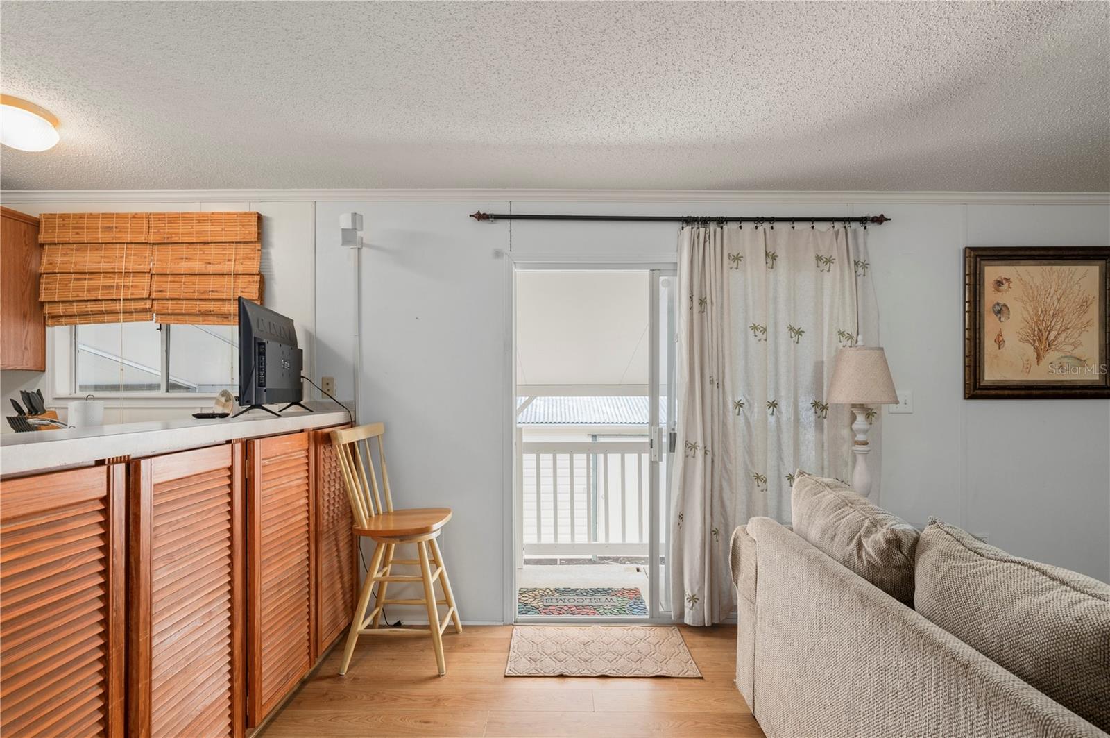 Image 15 of 72 For 741 Longbeach Court