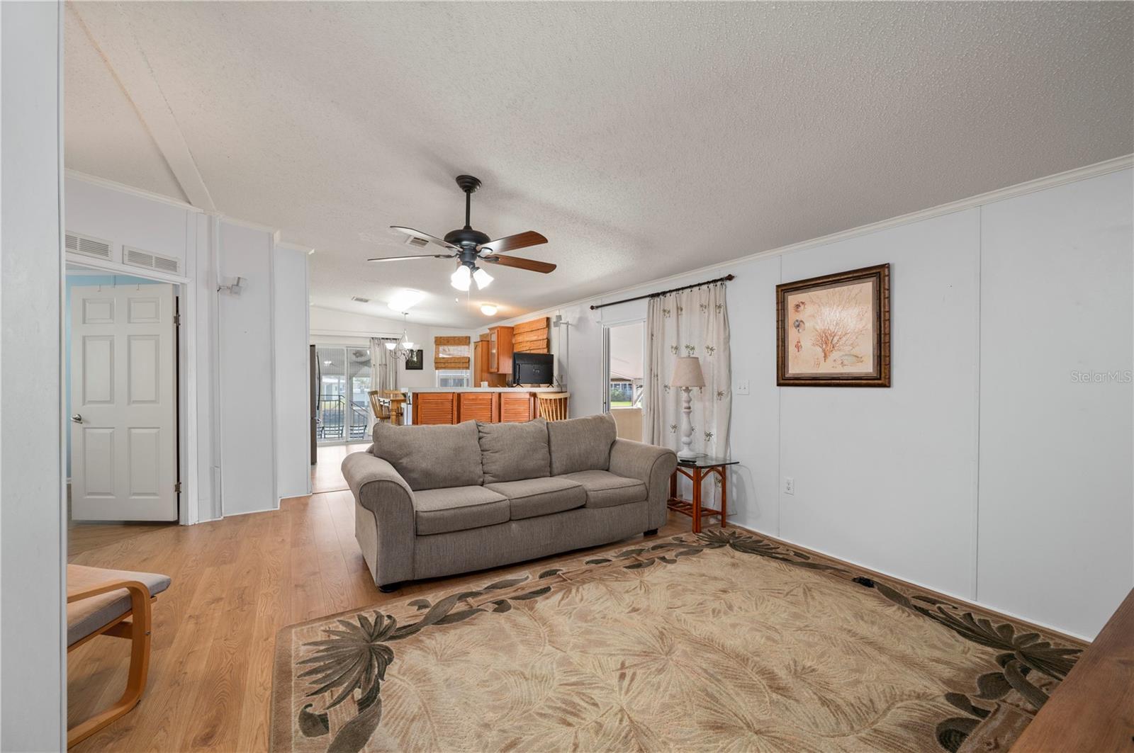 Image 17 of 72 For 741 Longbeach Court