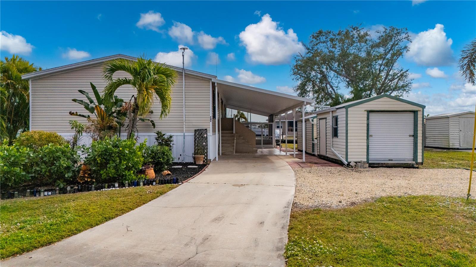 Image 48 of 72 For 741 Longbeach Court