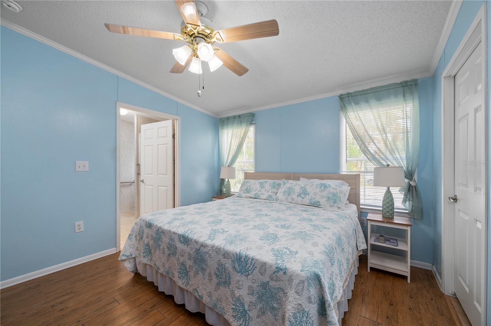 Image 6 of 72 For 741 Longbeach Court