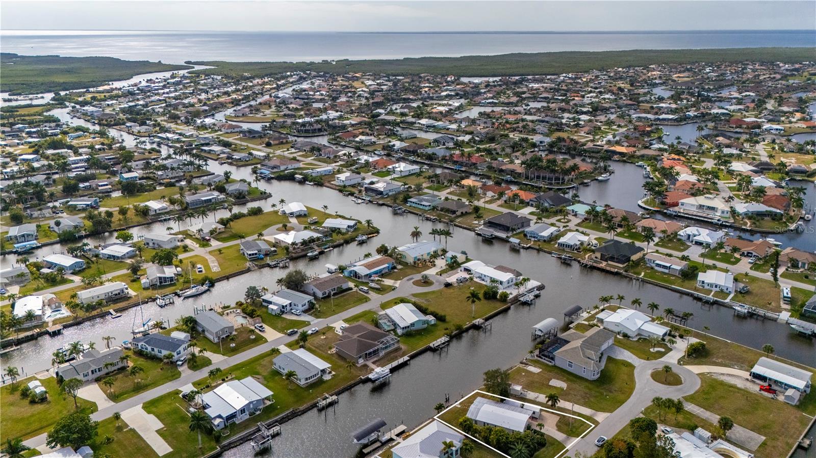 Image 60 of 72 For 741 Longbeach Court