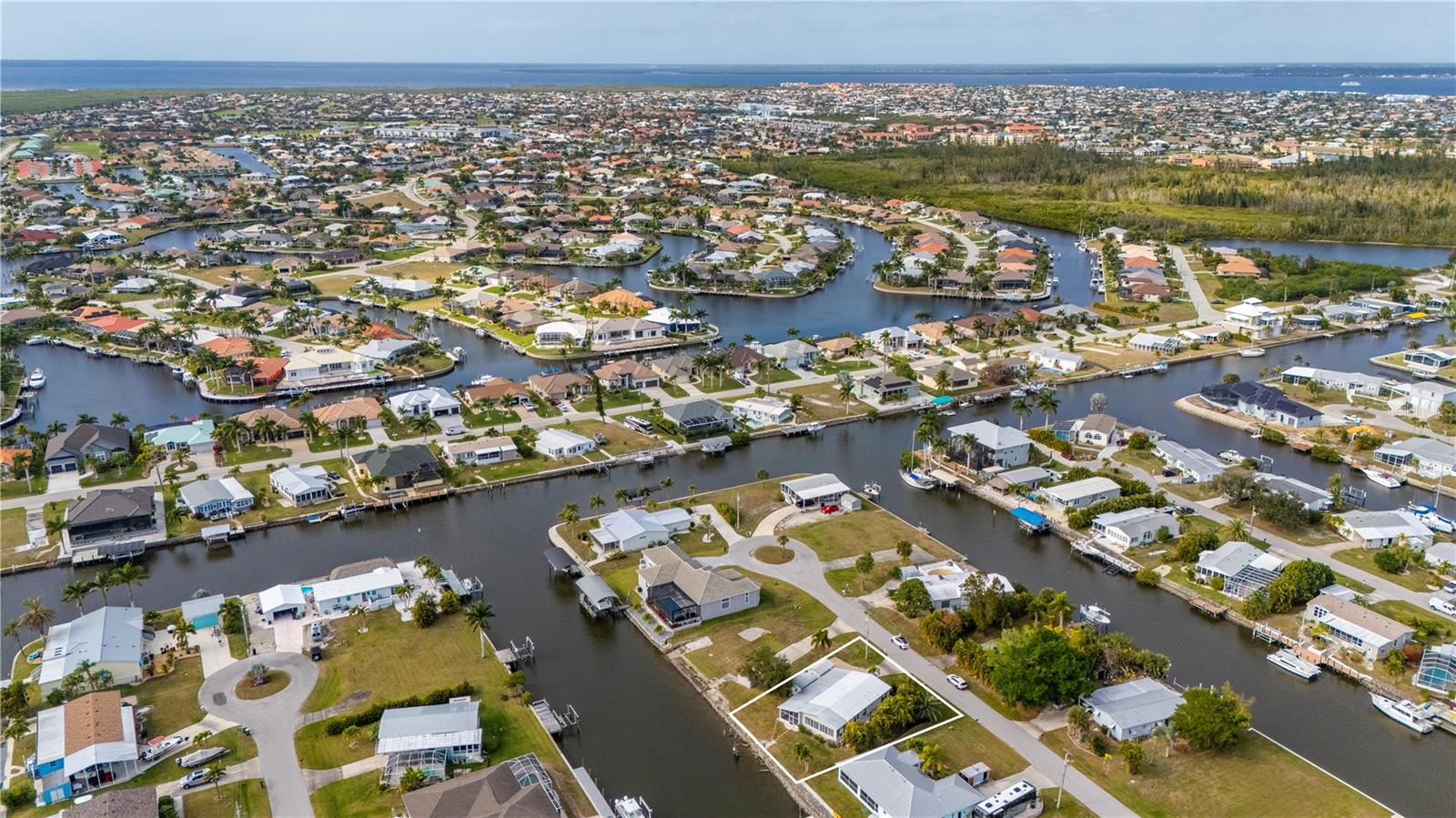 Image 62 of 72 For 741 Longbeach Court