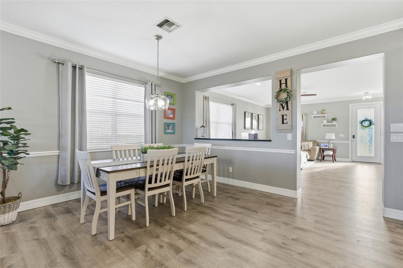 Image 10 of 56 For 13048 Pembroke Circle S