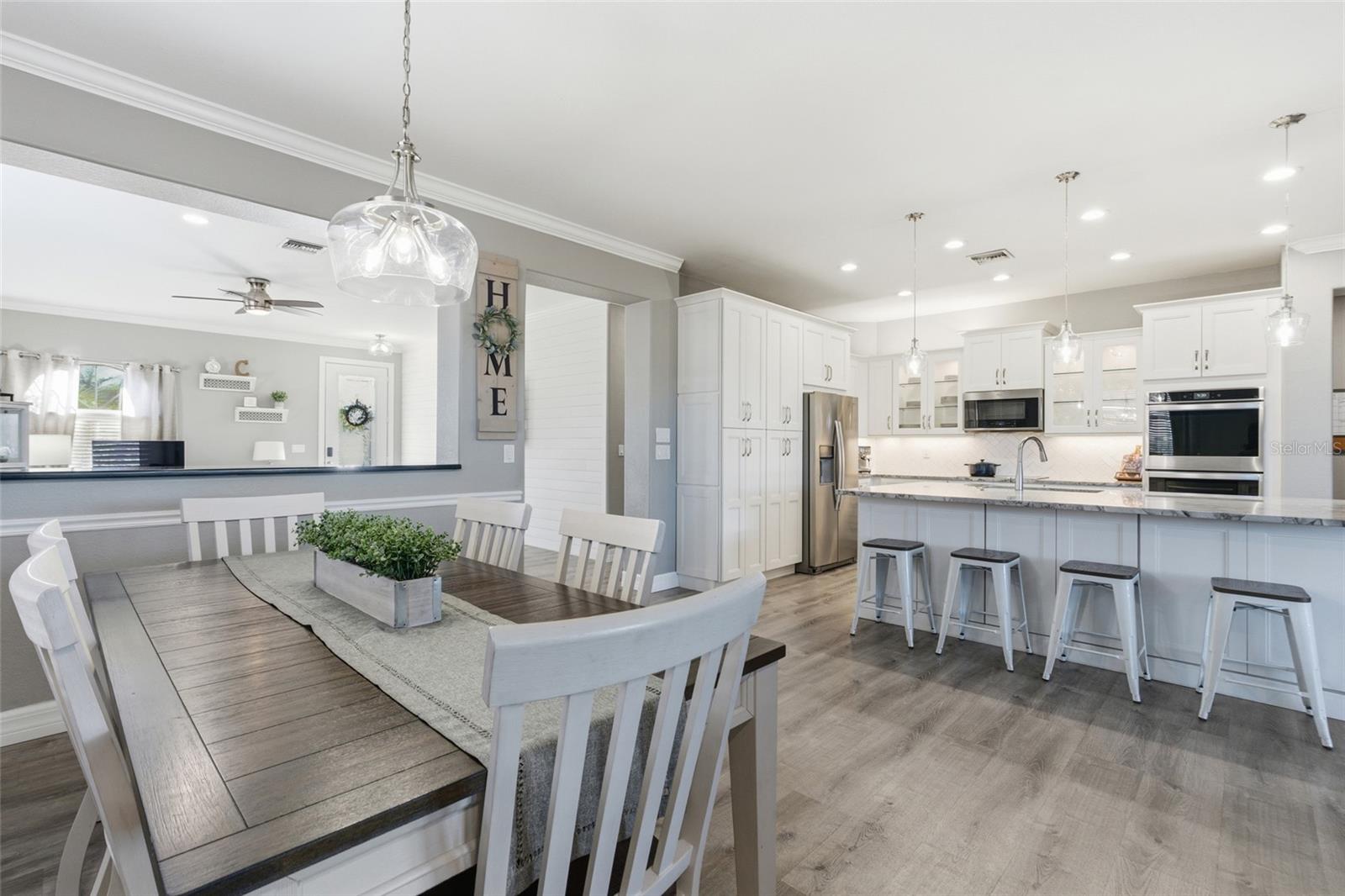 Image 11 of 56 For 13048 Pembroke Circle S