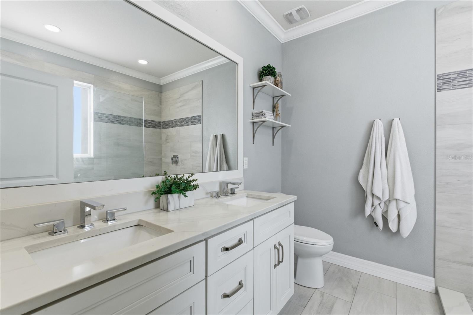 Image 27 of 56 For 13048 Pembroke Circle S