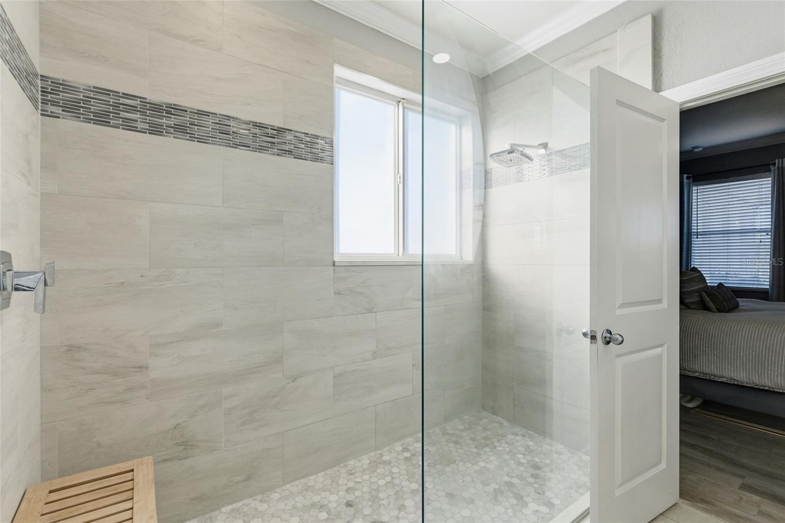 Image 28 of 56 For 13048 Pembroke Circle S