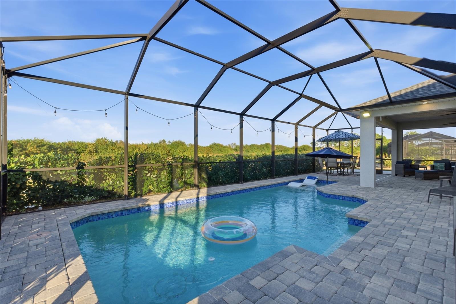 Image 3 of 56 For 13048 Pembroke Circle S