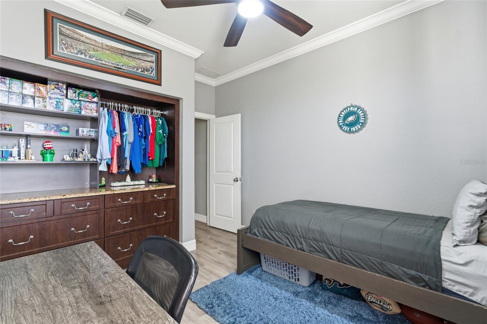 Image 32 of 56 For 13048 Pembroke Circle S