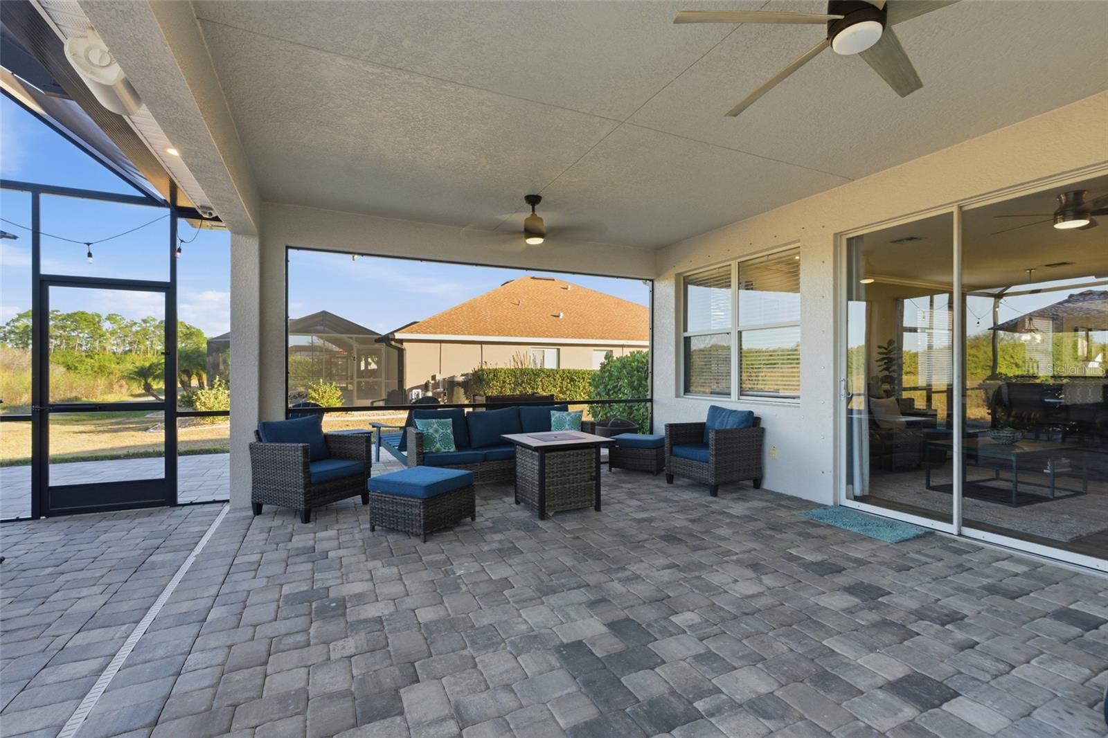 Image 39 of 56 For 13048 Pembroke Circle S