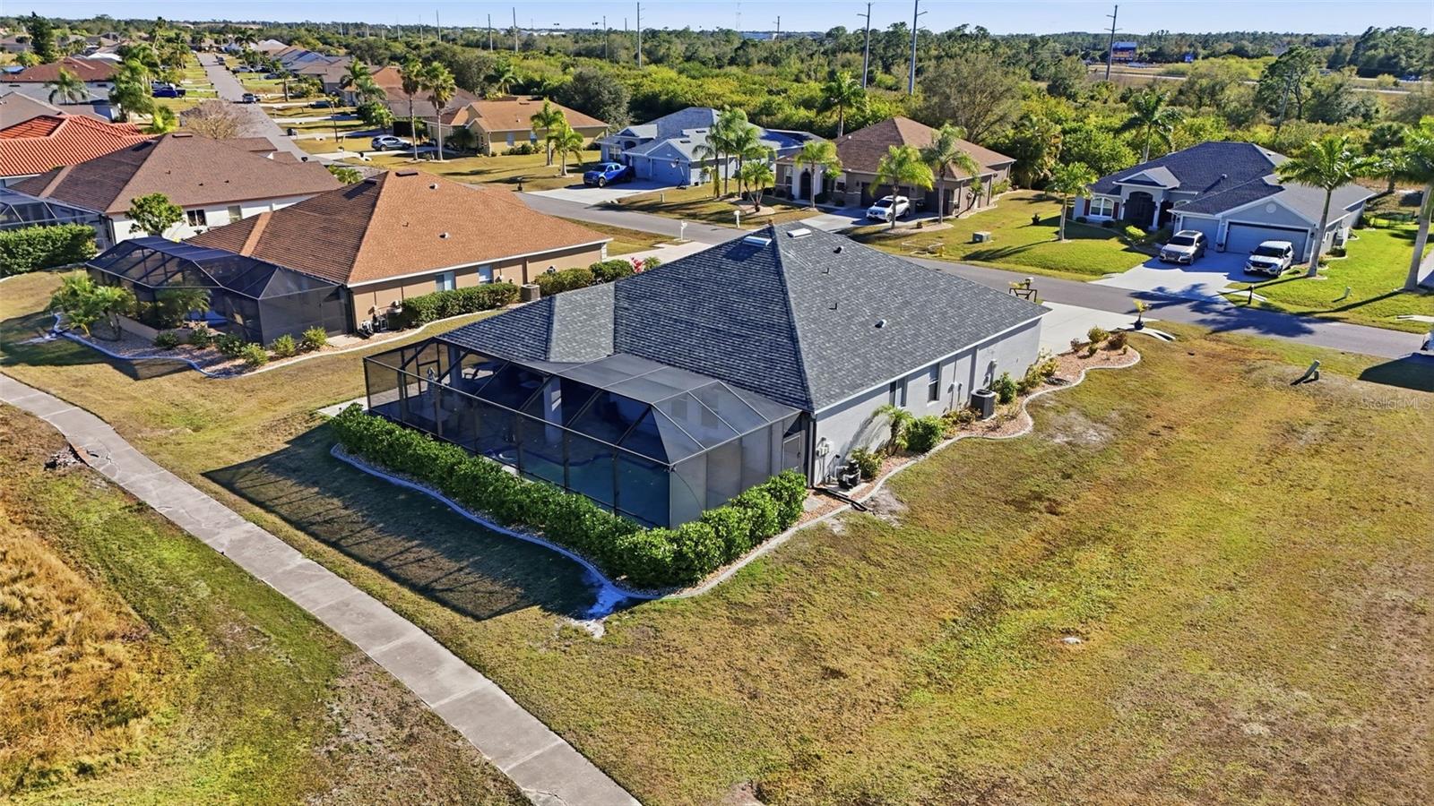 Image 45 of 56 For 13048 Pembroke Circle S