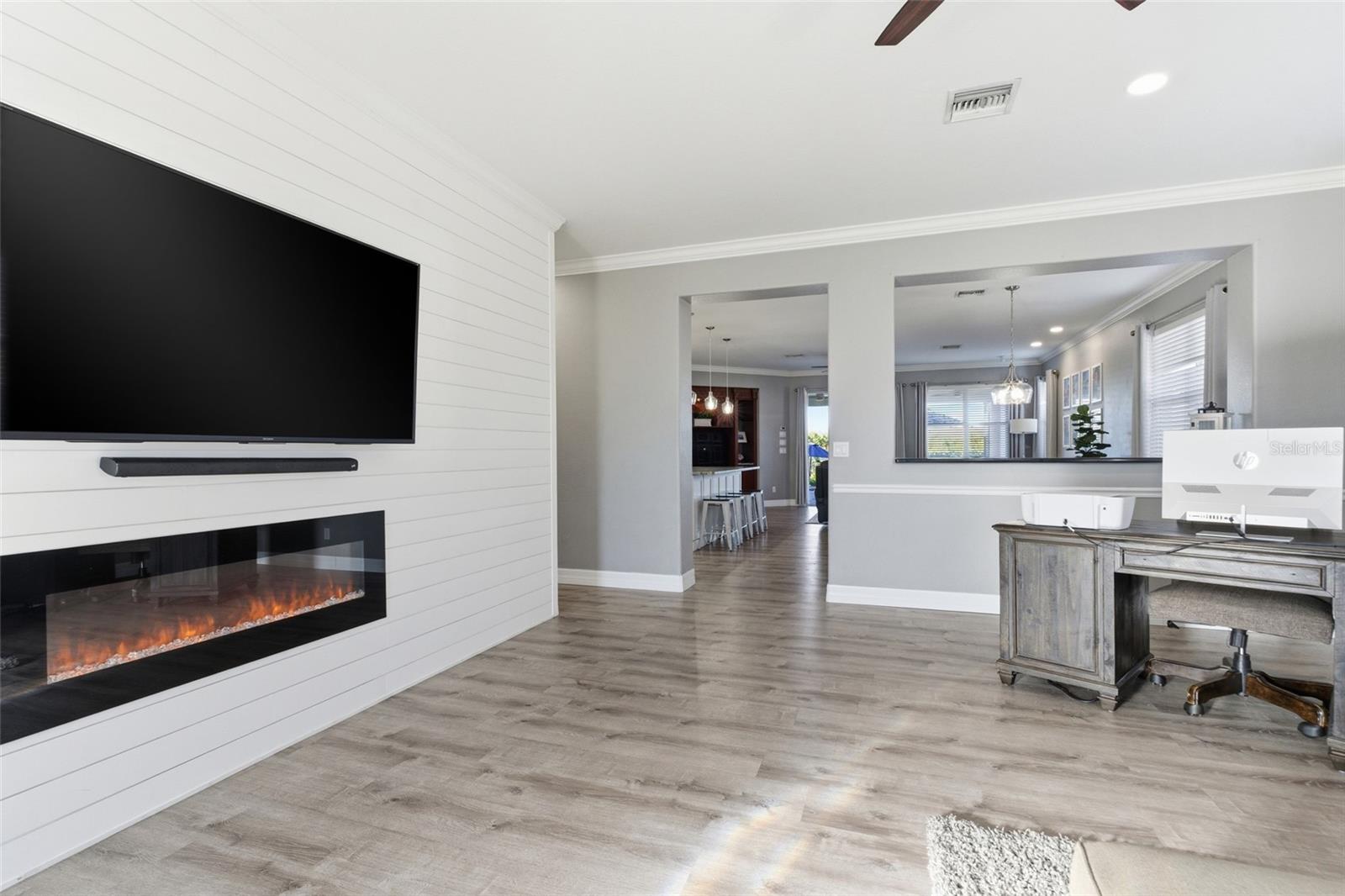 Image 7 of 56 For 13048 Pembroke Circle S