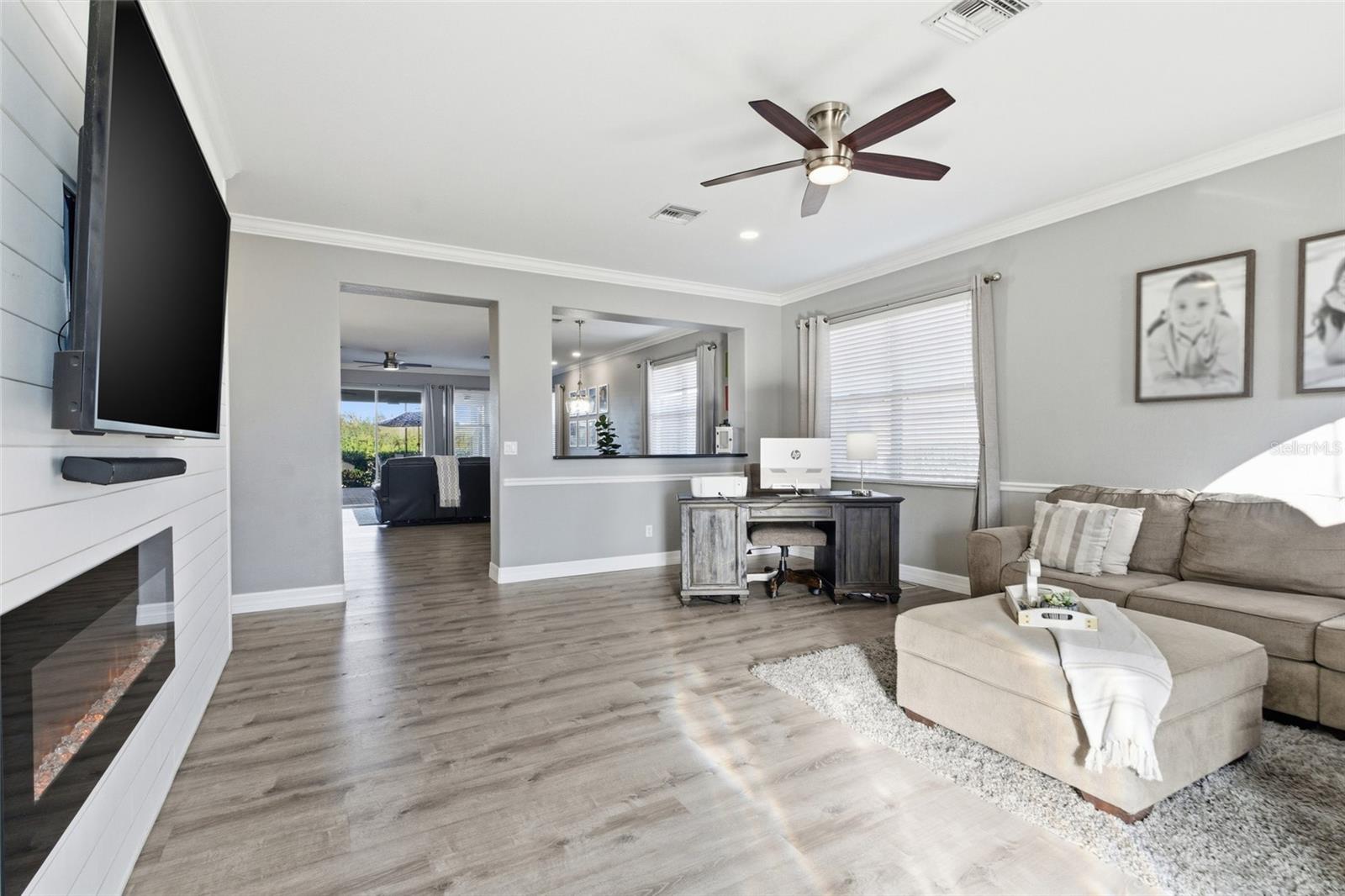 Image 9 of 56 For 13048 Pembroke Circle S