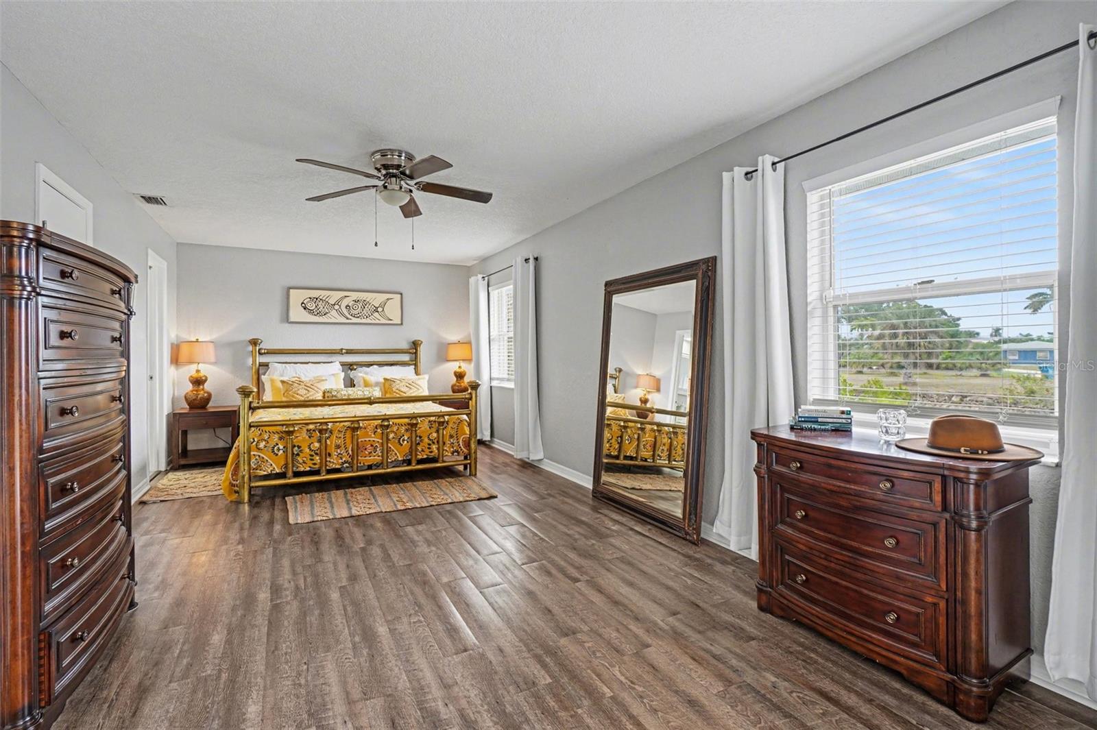 Image 17 of 32 For 3000 Banyan Way