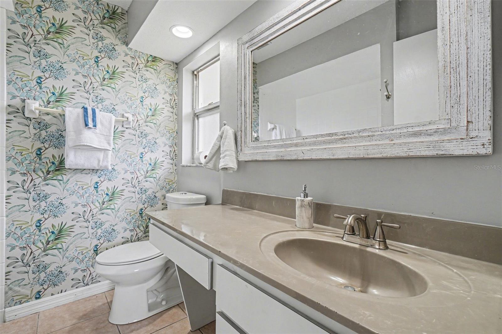 Image 20 of 32 For 3000 Banyan Way