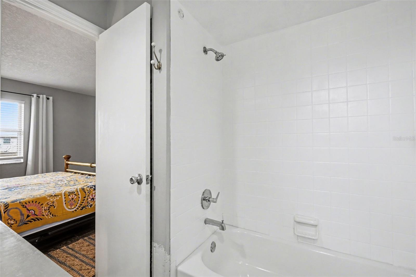 Image 21 of 32 For 3000 Banyan Way