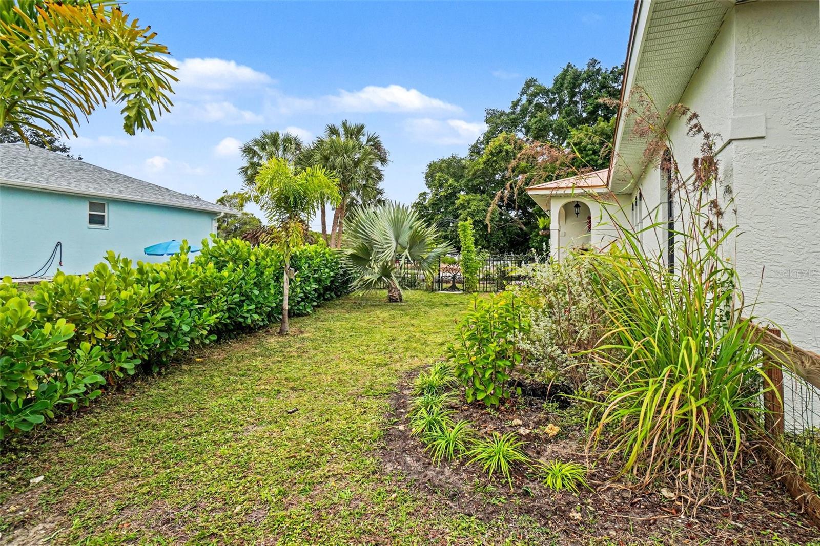 Image 24 of 32 For 3000 Banyan Way