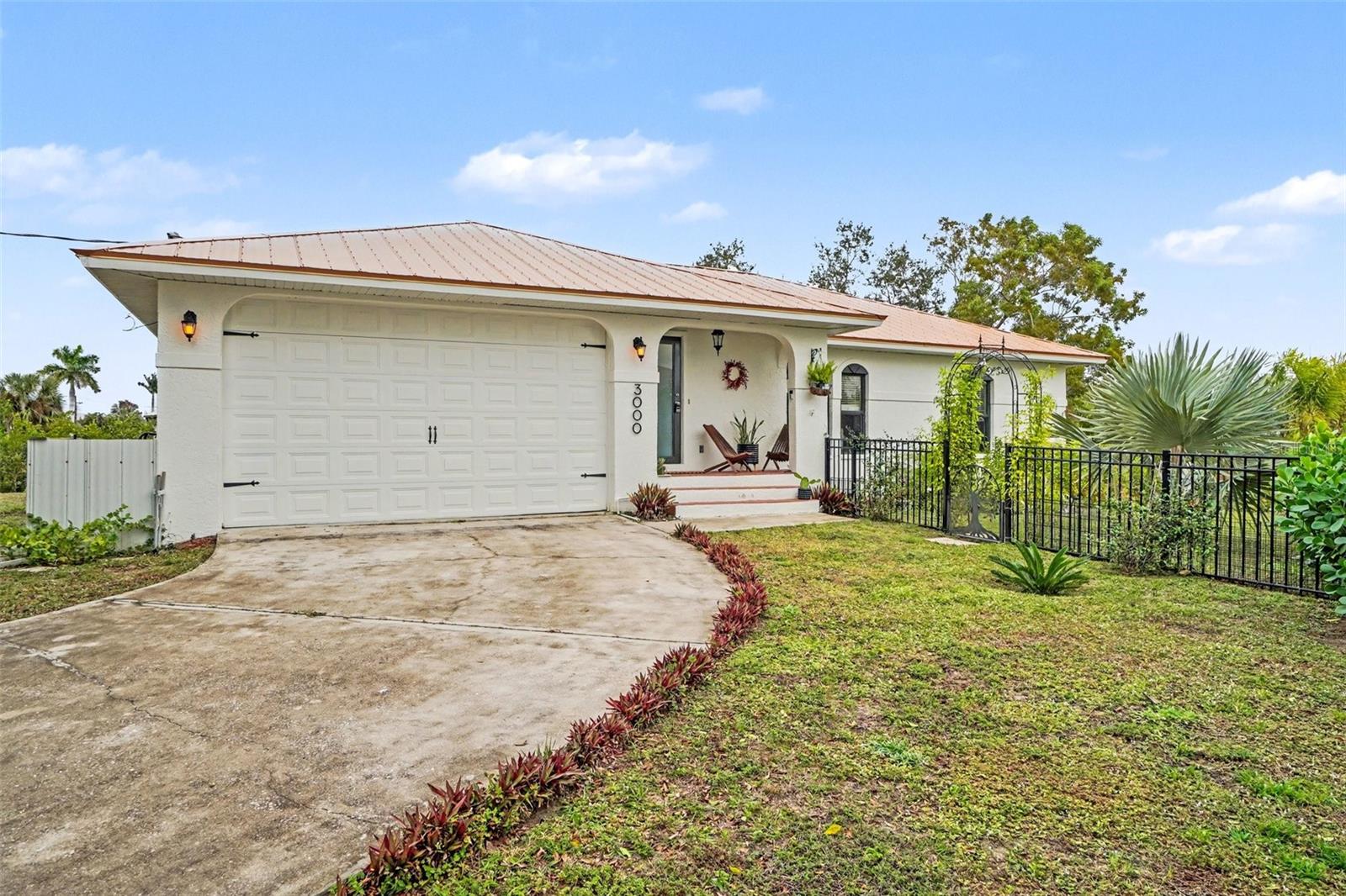 Image 3 of 32 For 3000 Banyan Way