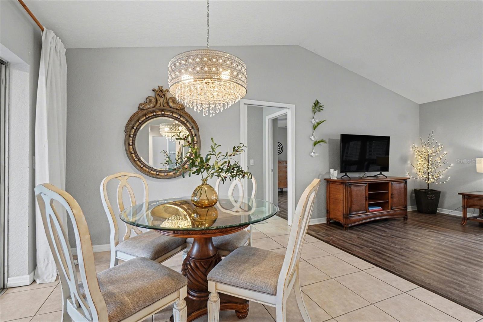 Image 8 of 32 For 3000 Banyan Way