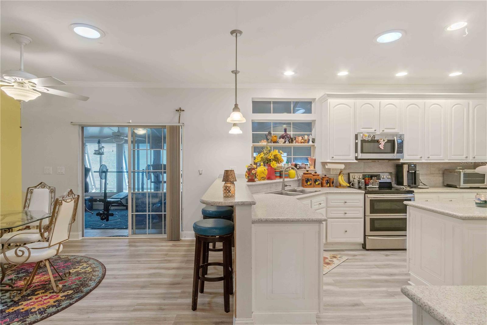 Image 14 of 71 For 8632 Lake Front Court