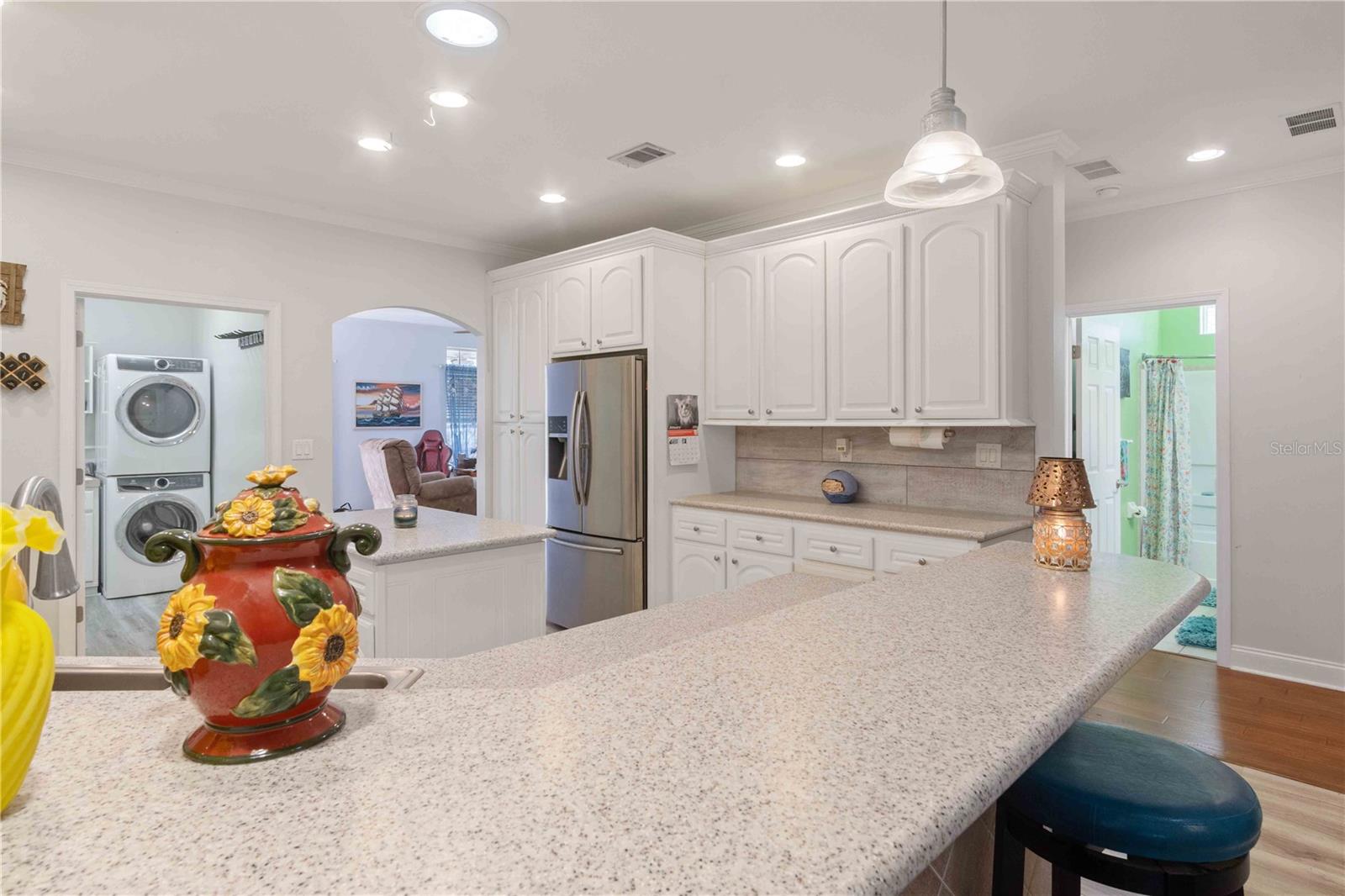 Image 19 of 71 For 8632 Lake Front Court