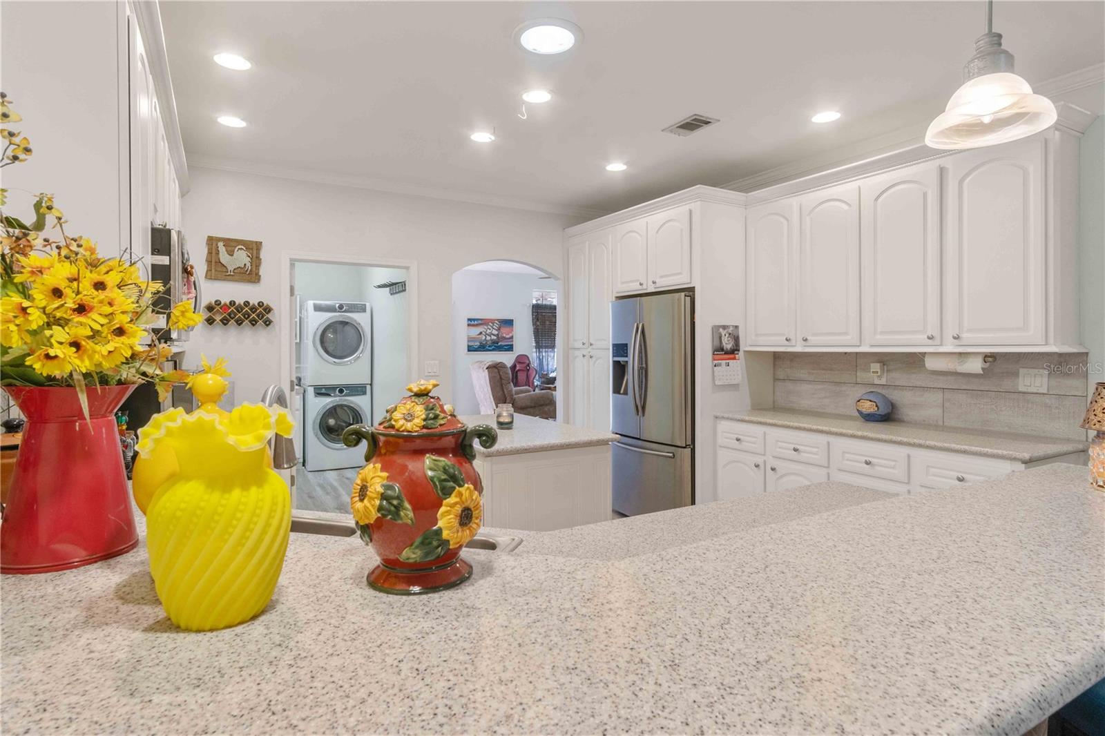 Image 20 of 71 For 8632 Lake Front Court