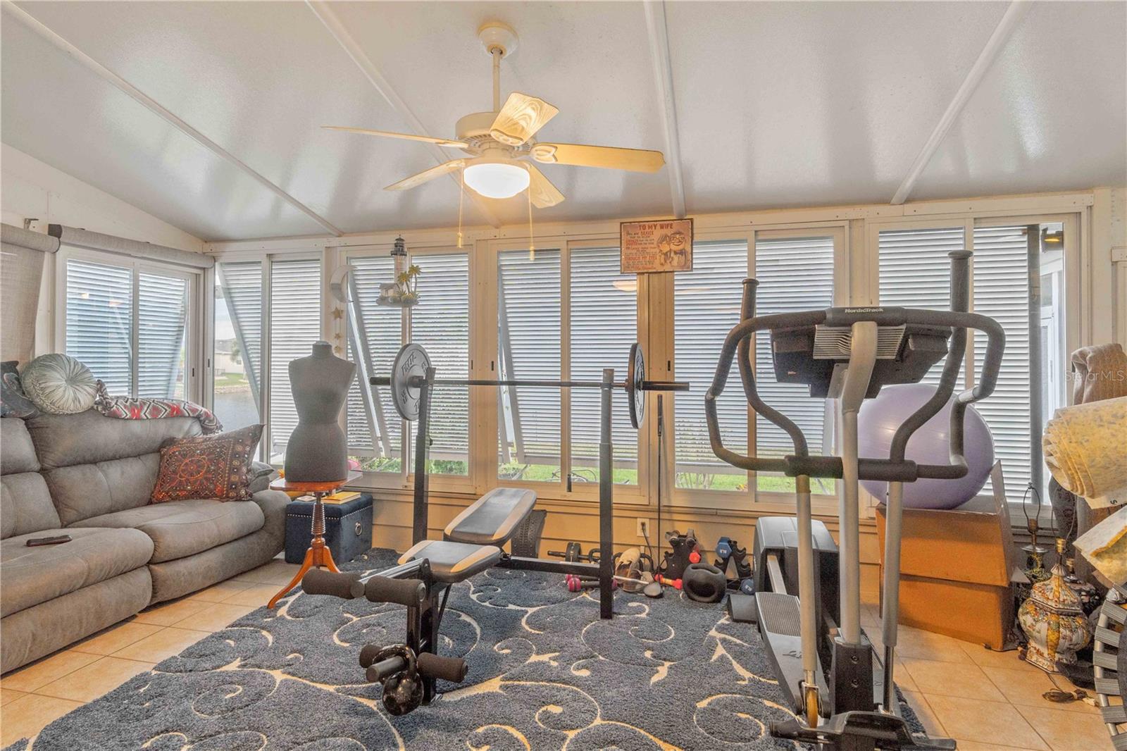 Image 40 of 71 For 8632 Lake Front Court