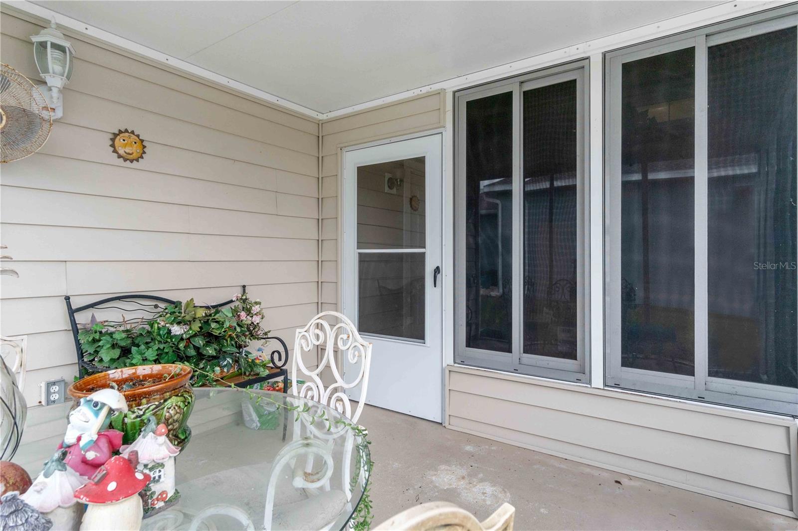 Image 47 of 71 For 8632 Lake Front Court