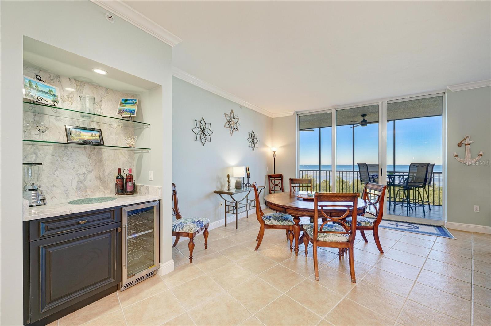 Image 15 of 68 For 3329 Sunset Key Circle 407