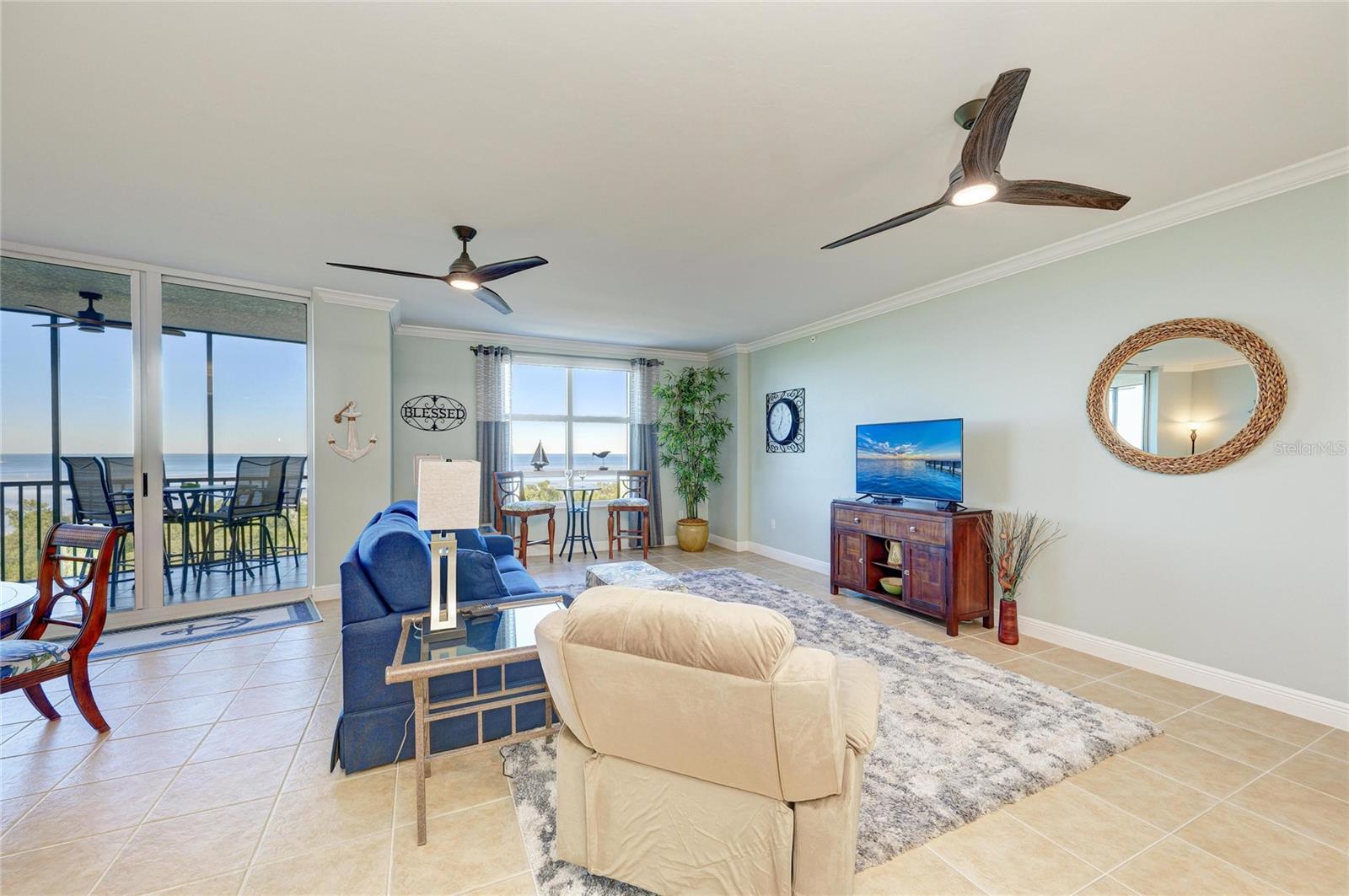 Image 18 of 68 For 3329 Sunset Key Circle 407