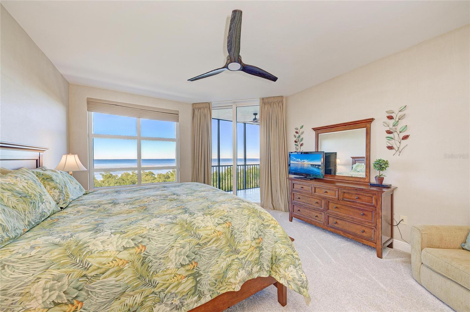 Image 23 of 68 For 3329 Sunset Key Circle 407