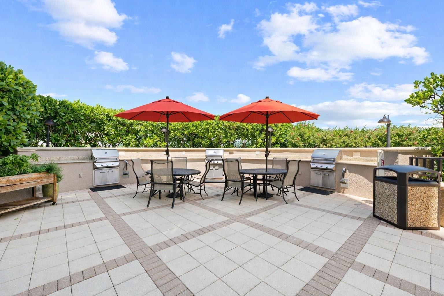 Image 46 of 68 For 3329 Sunset Key Circle 407