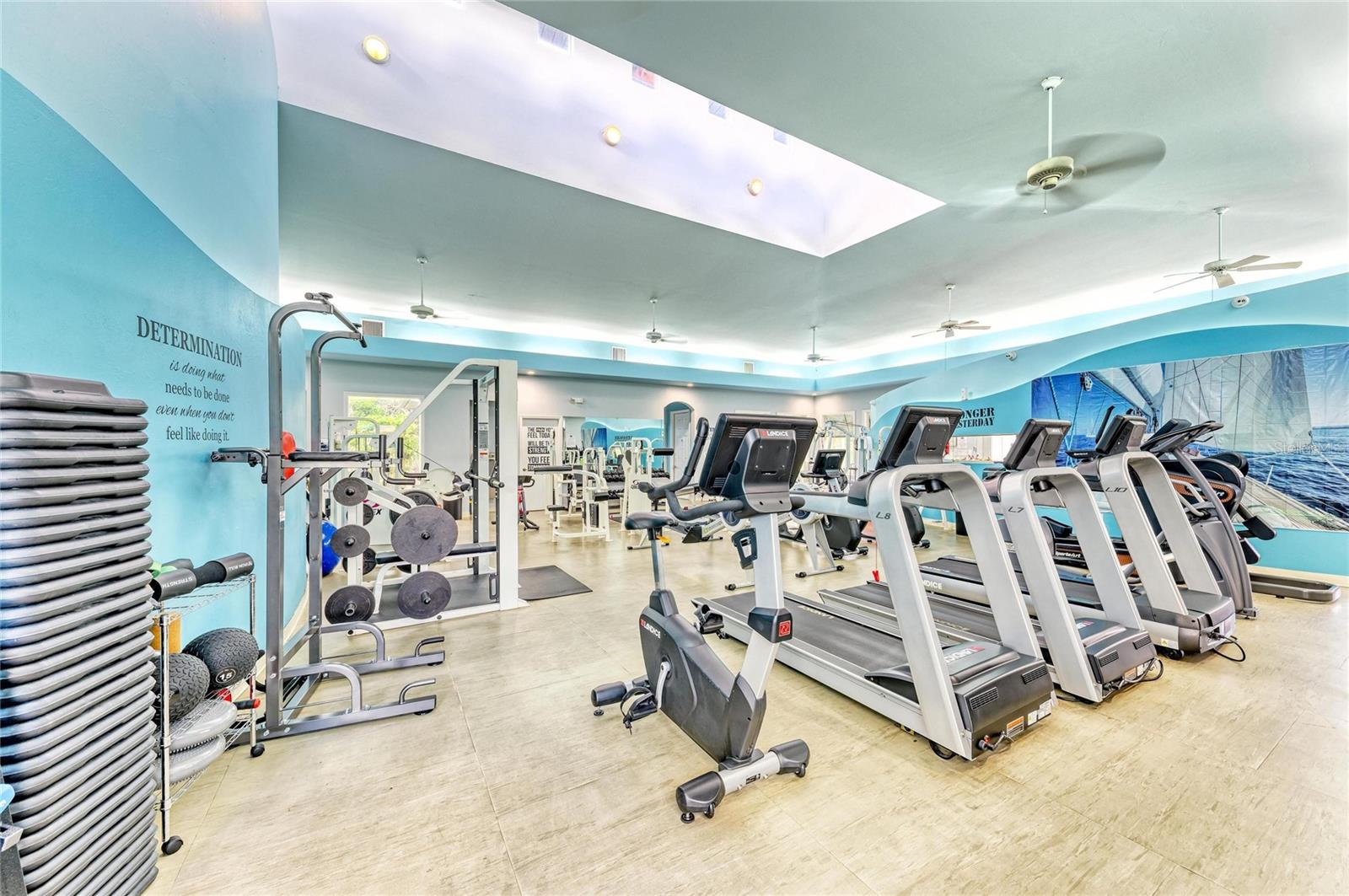 Image 49 of 68 For 3329 Sunset Key Circle 407