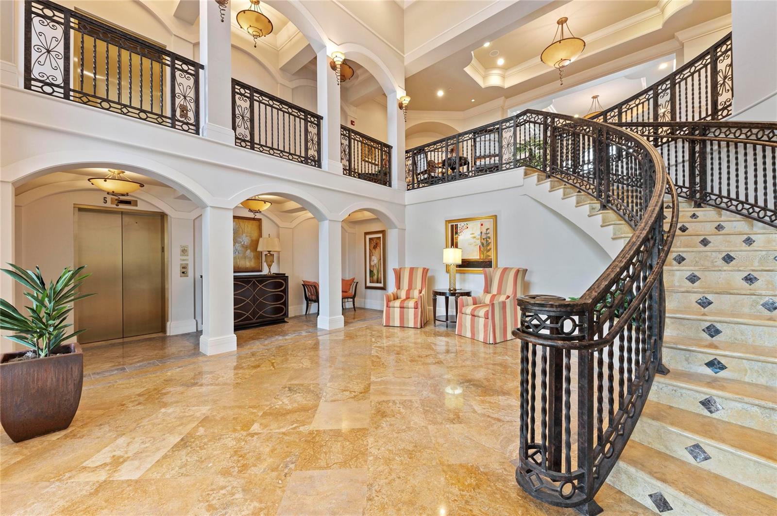 Image 51 of 68 For 3329 Sunset Key Circle 407