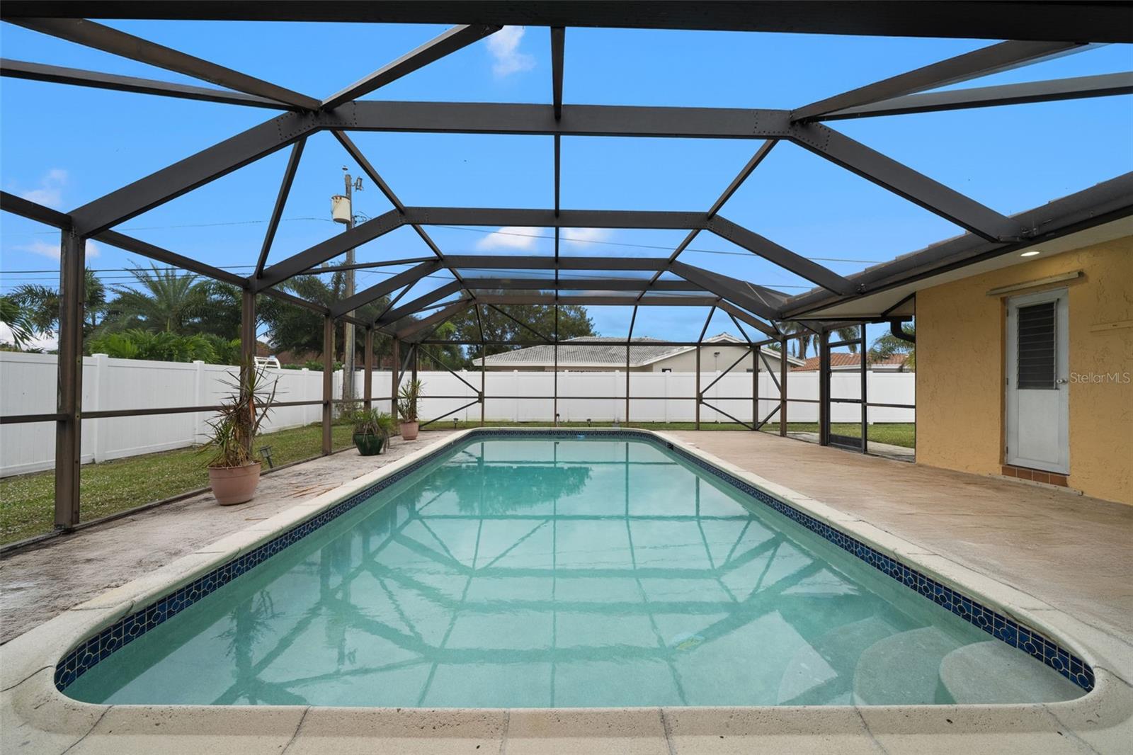 Image 3 of 38 For 1540 10th Street