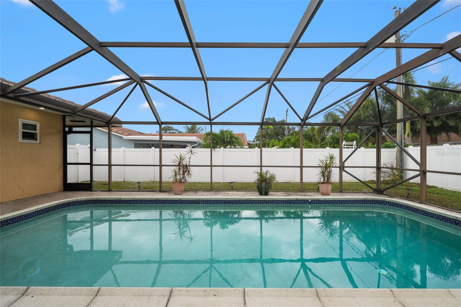 Image 4 of 38 For 1540 10th Street