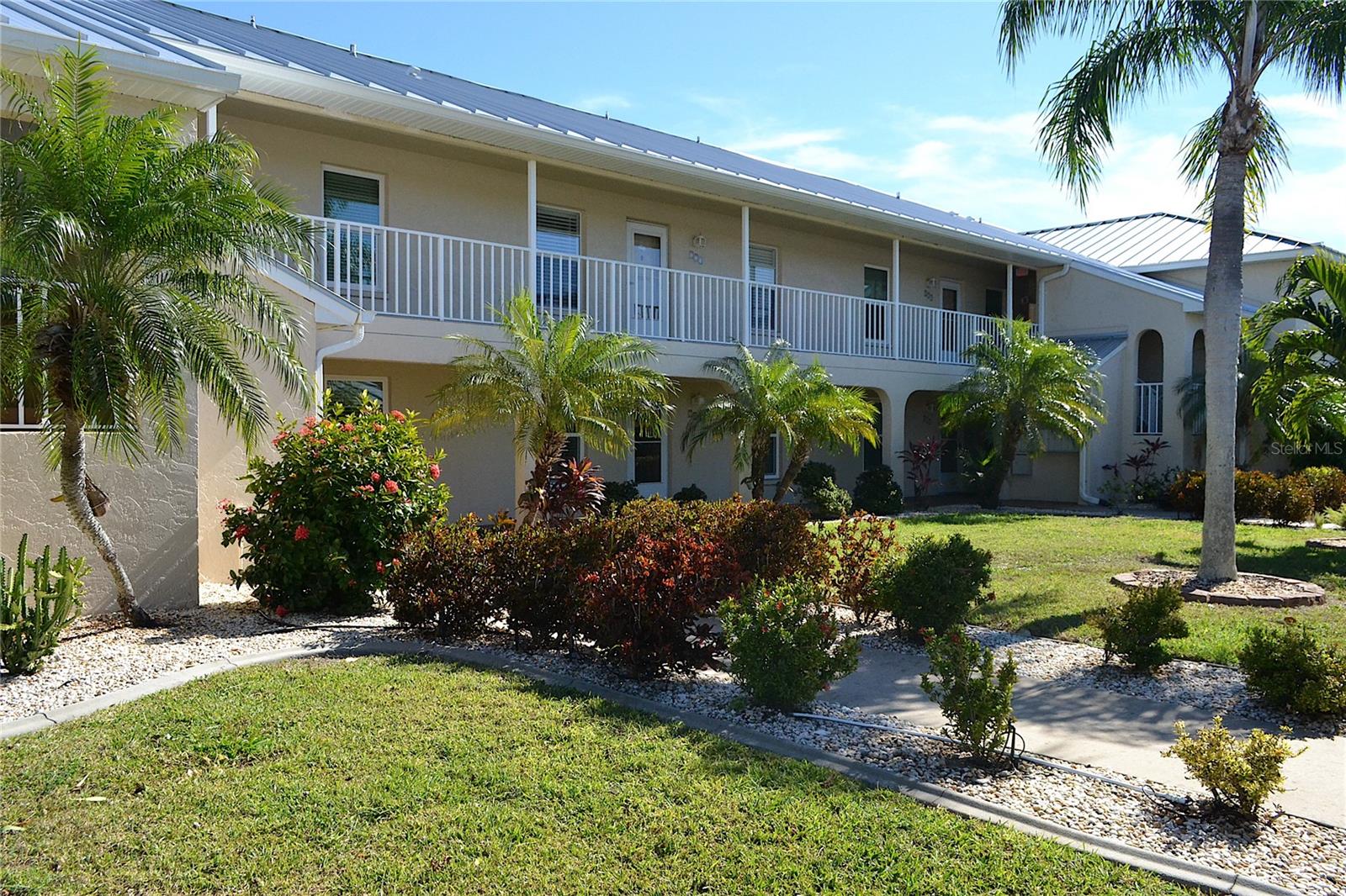 Image 11 of 56 For 220 Coldeway Drive 211