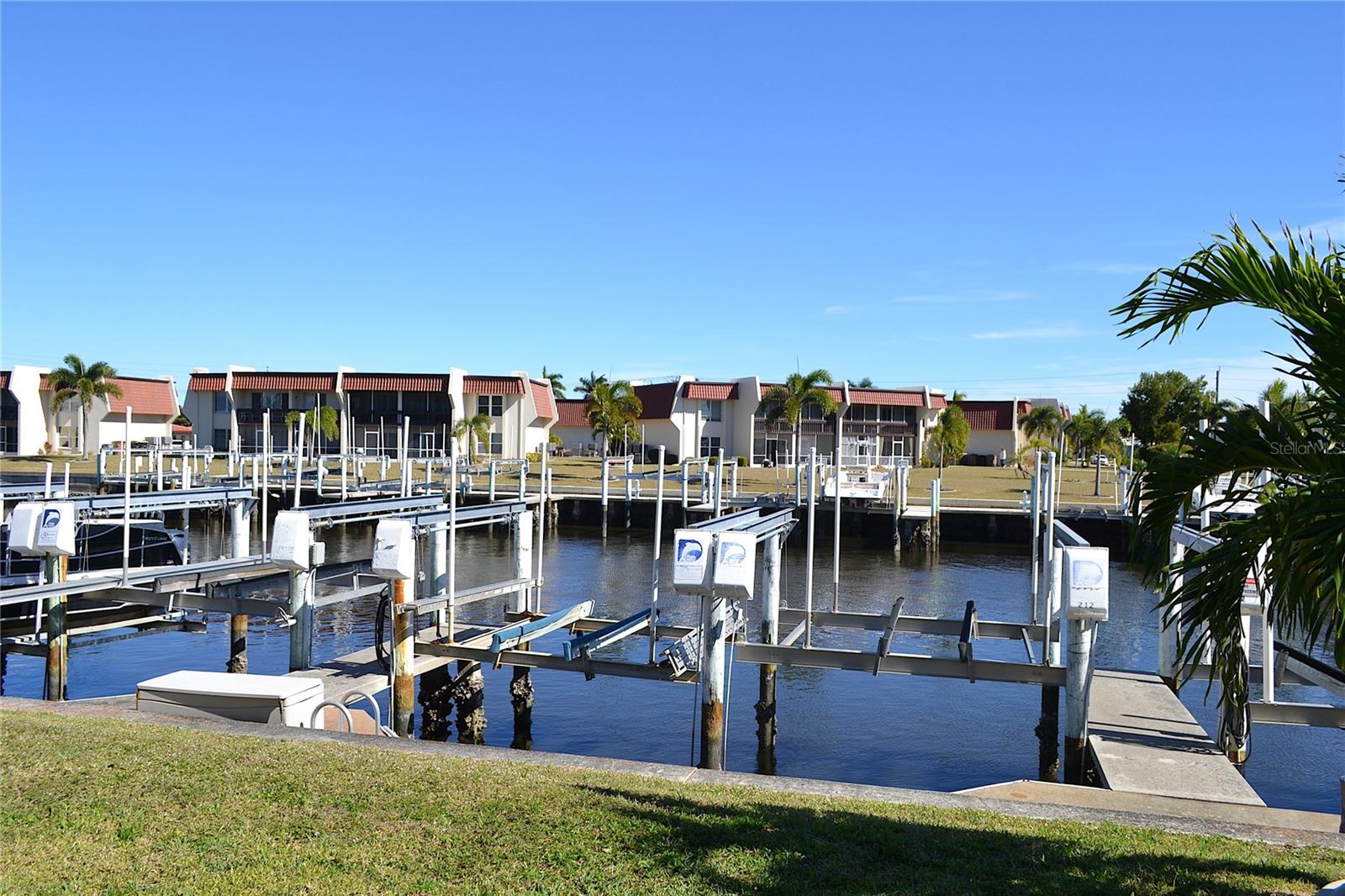 Image 2 of 56 For 220 Coldeway Drive 211