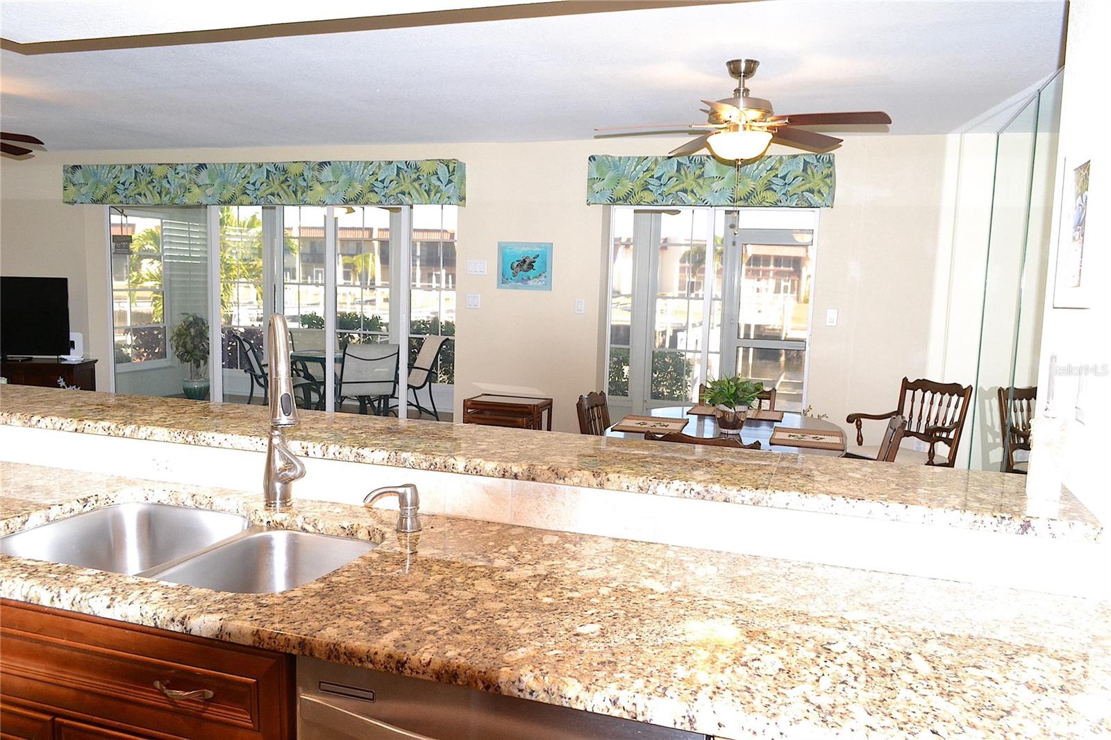 Image 37 of 56 For 220 Coldeway Drive 211