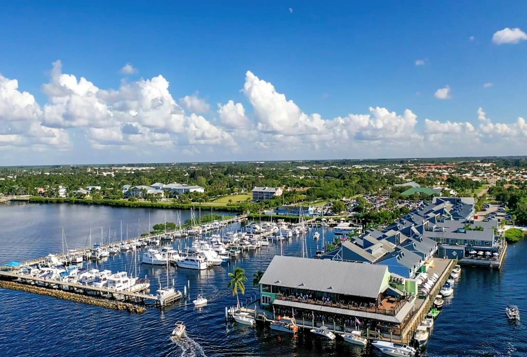 Image 52 of 56 For 220 Coldeway Drive 211